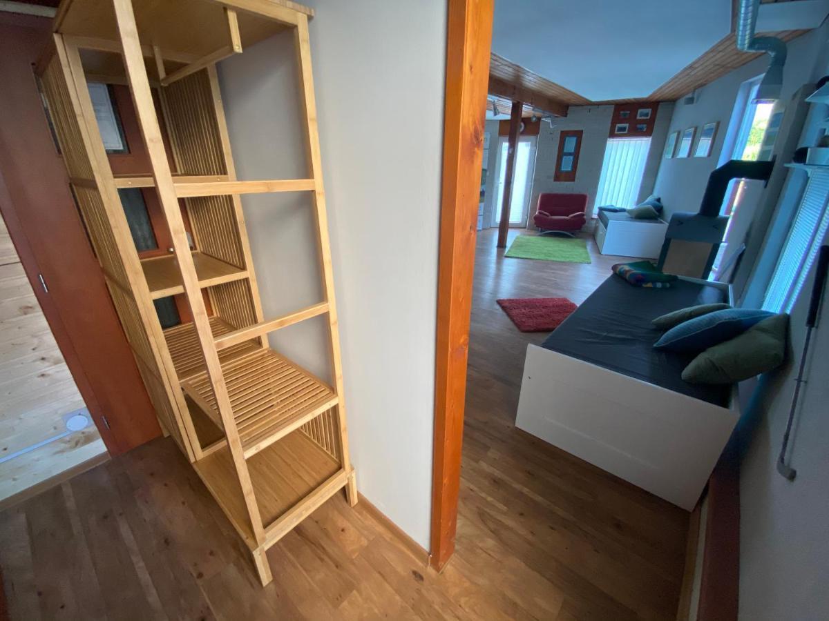U Vrabcaka Apartment Zlonin Bagian luar foto