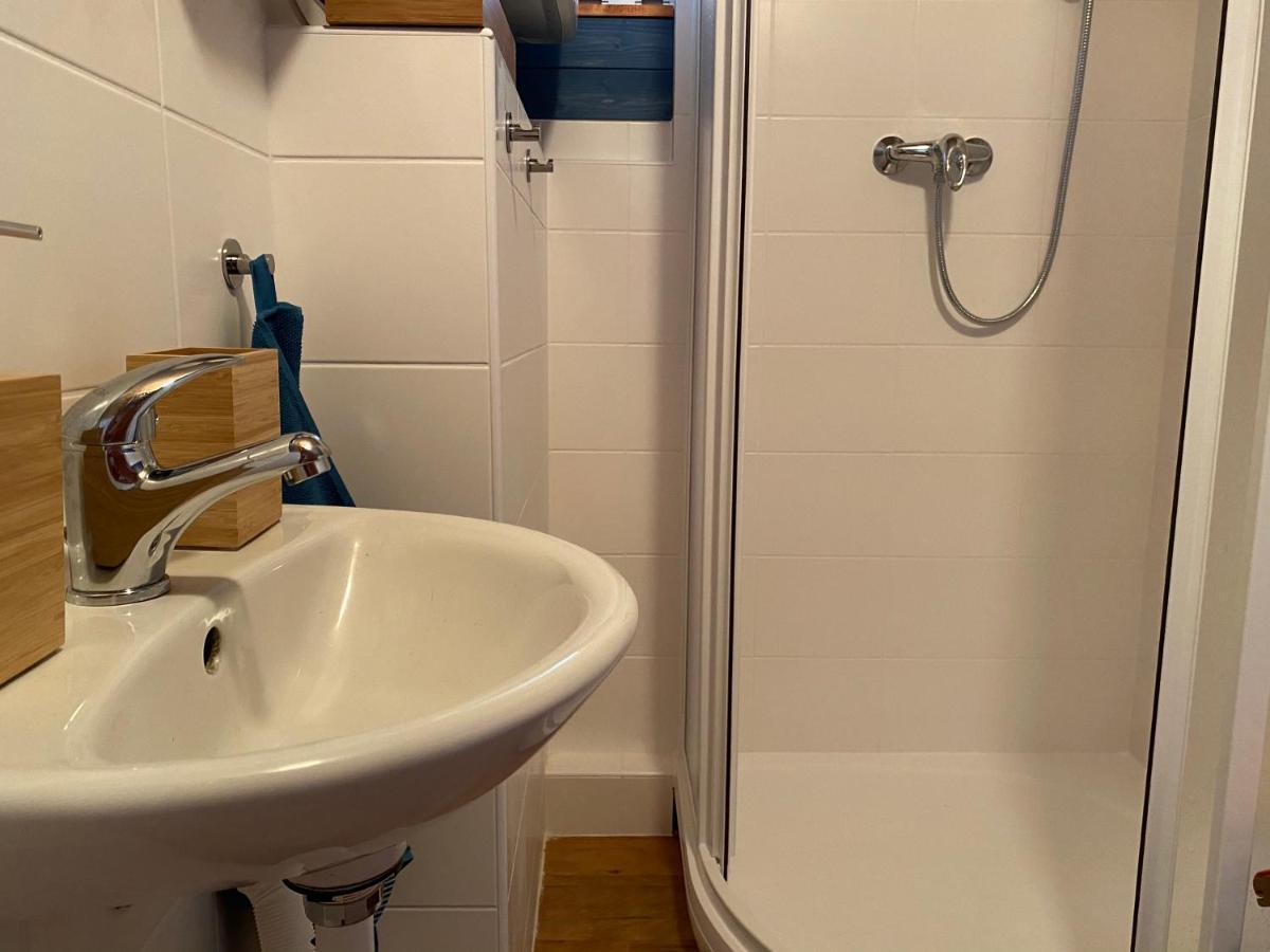 U Vrabcaka Apartment Zlonin Bagian luar foto