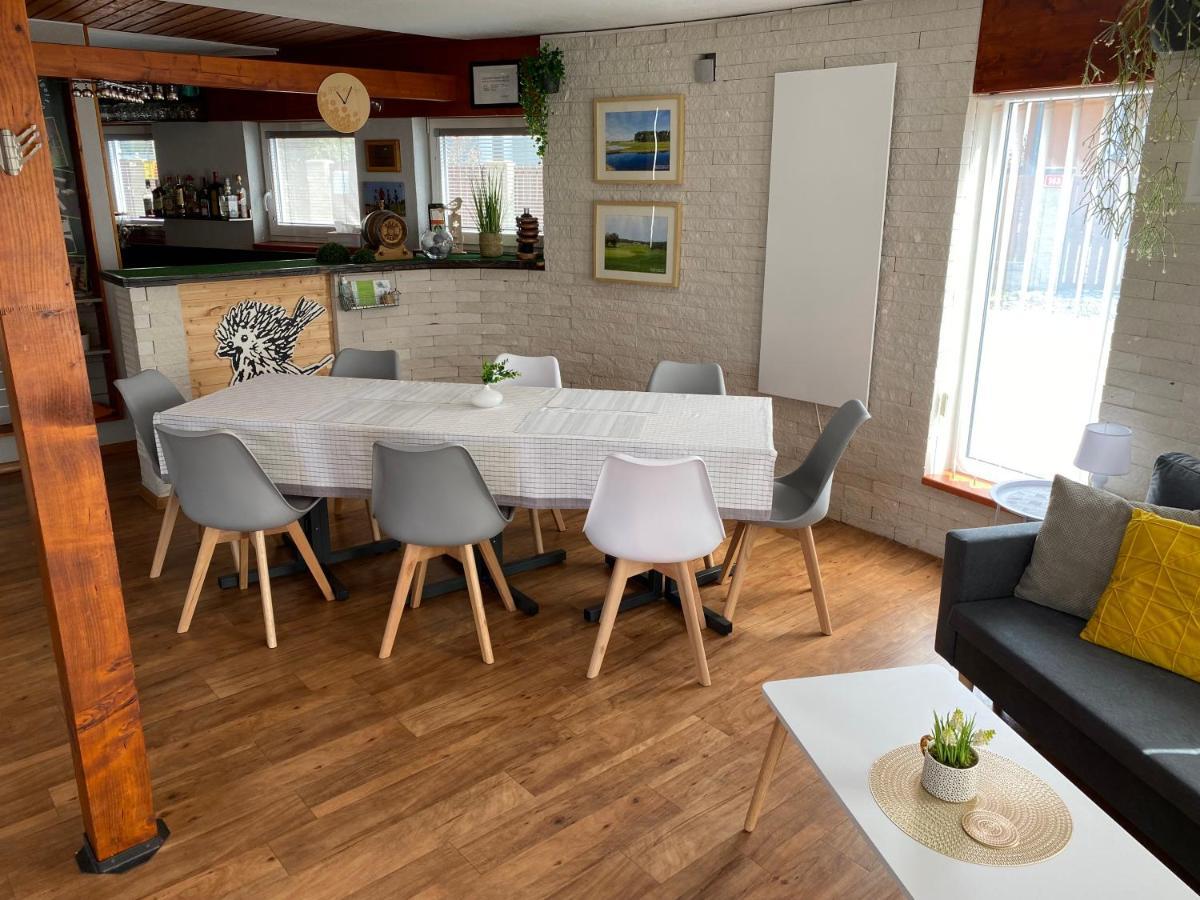 U Vrabcaka Apartment Zlonin Bagian luar foto